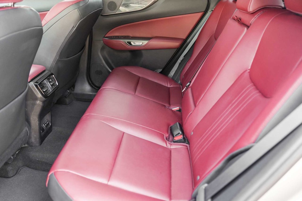 2024 Lexus NX 350h 350h PREMIUM HYBRIDE AWD CUIR ROUGE TOIT