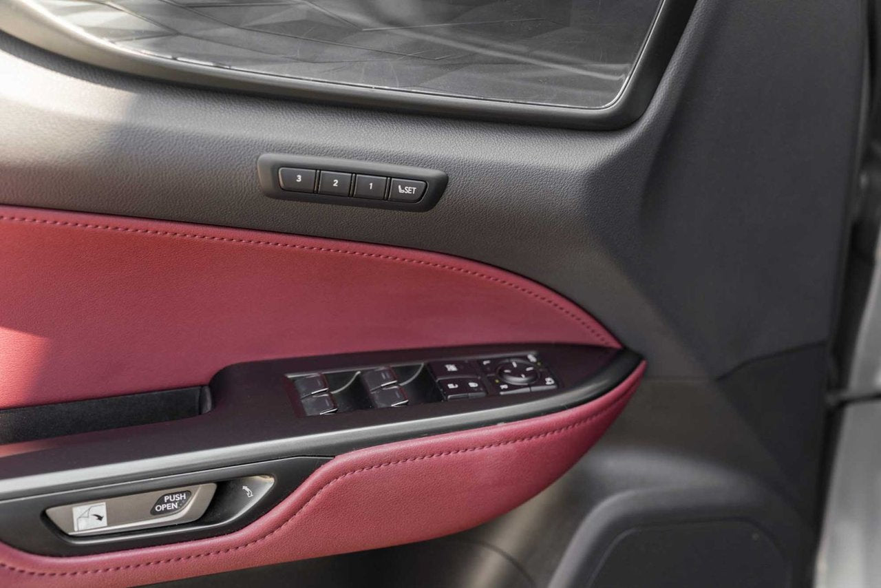 2024 Lexus NX 350h 350h PREMIUM HYBRIDE AWD CUIR ROUGE TOIT