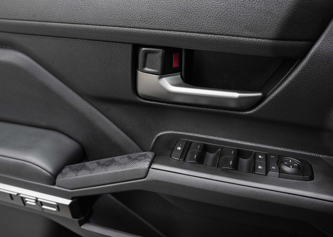 2025 Toyota TACOMA HYBRID TRD OFF ROAD Premium