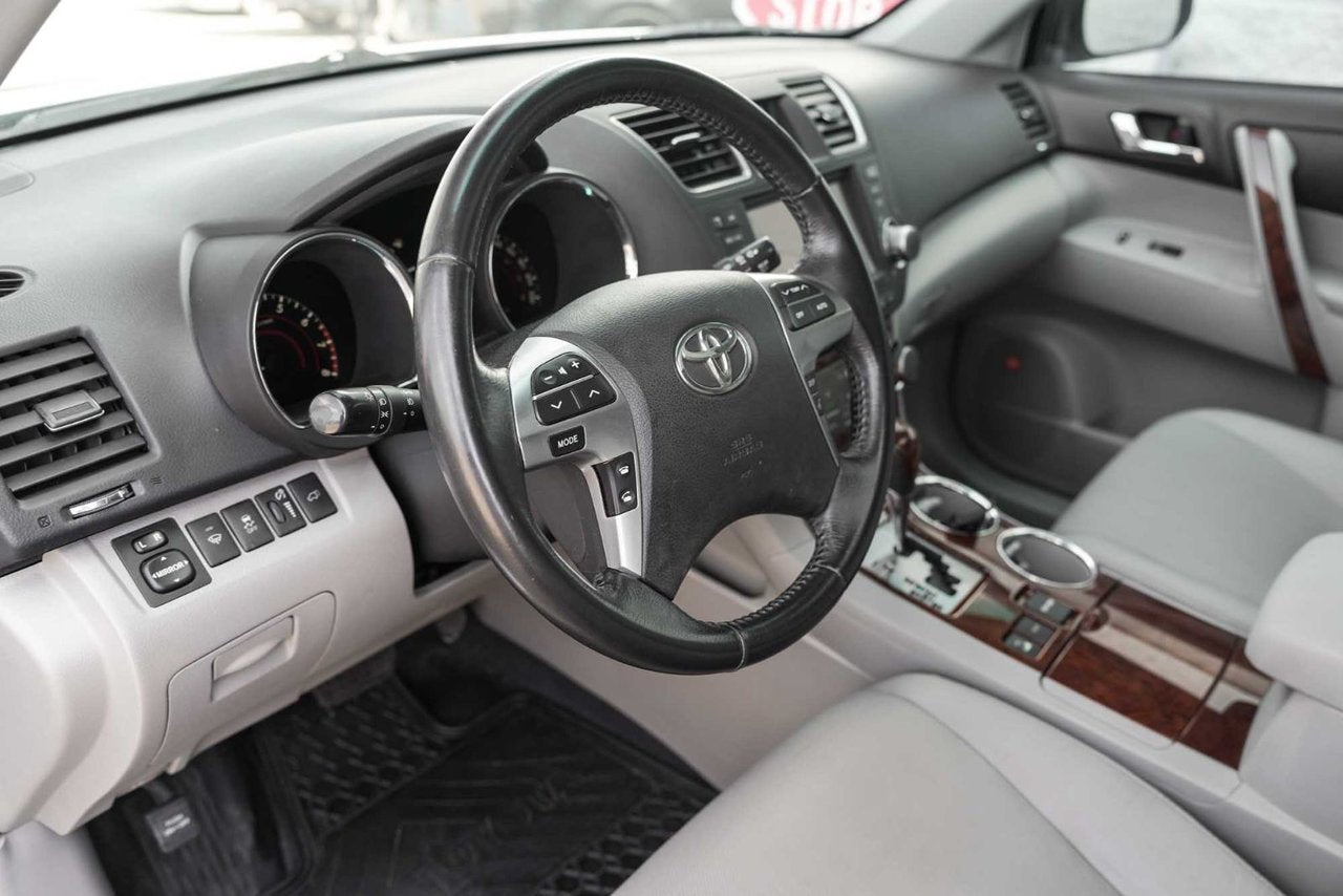 2013 Toyota Highlander Limited