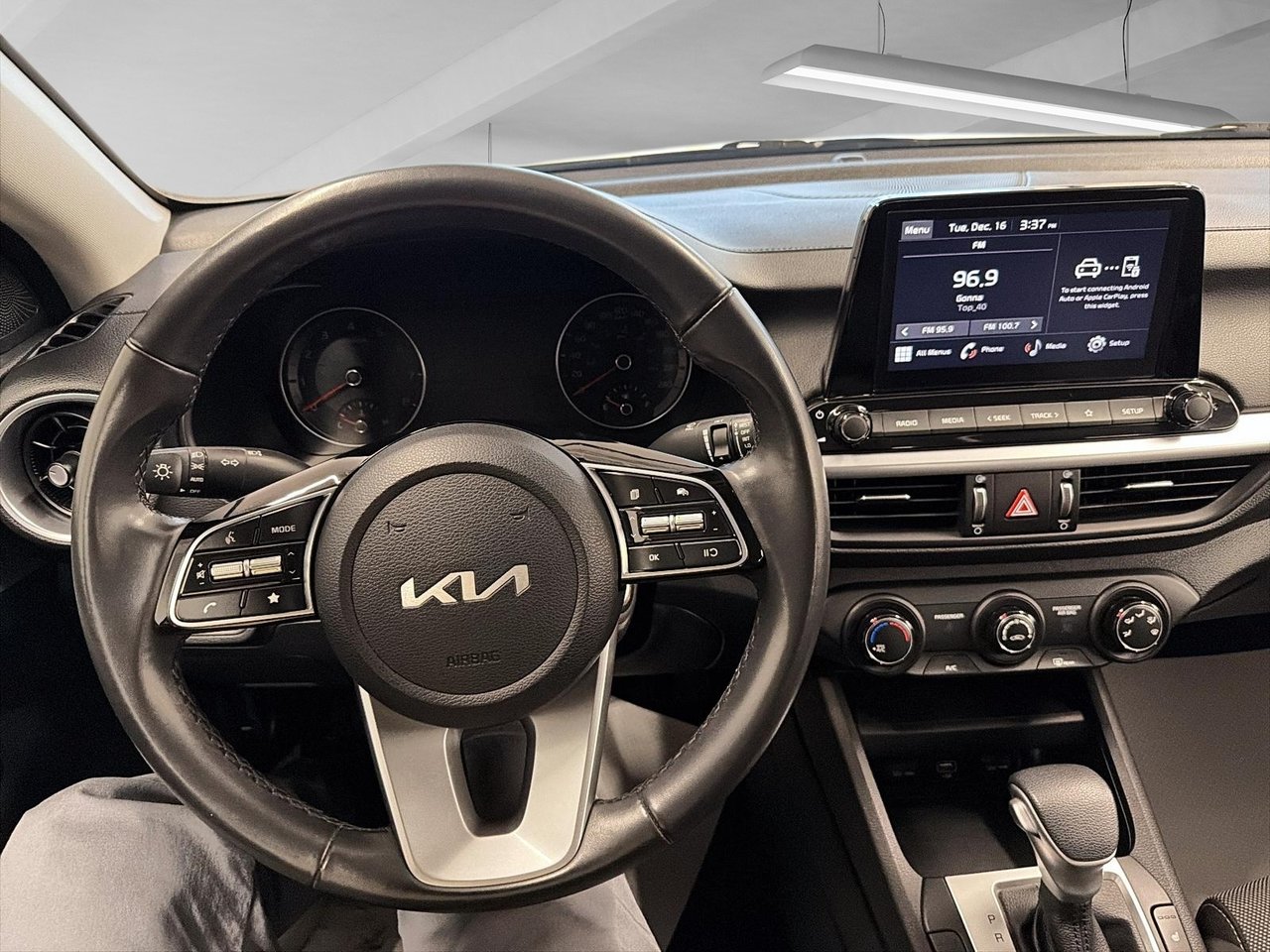 2023 Kia Forte LX