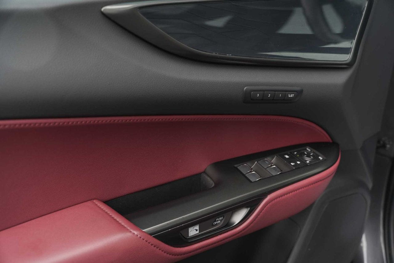 2022 Lexus NX 350h 350h DEMO LUXURY HYBRIDE CUIR ROUGE TOIT PANO NAV