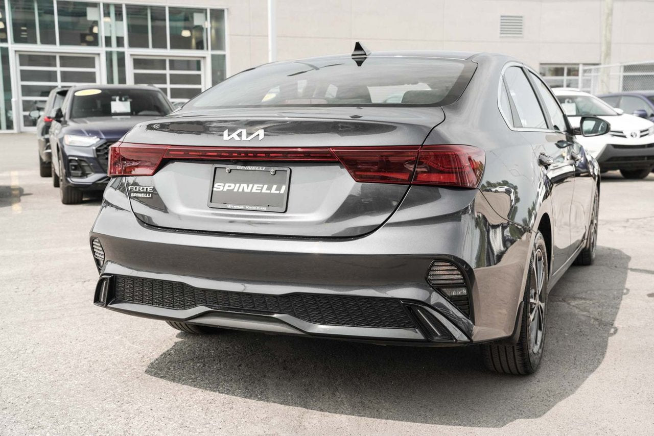 2023 Kia Forte **EX**