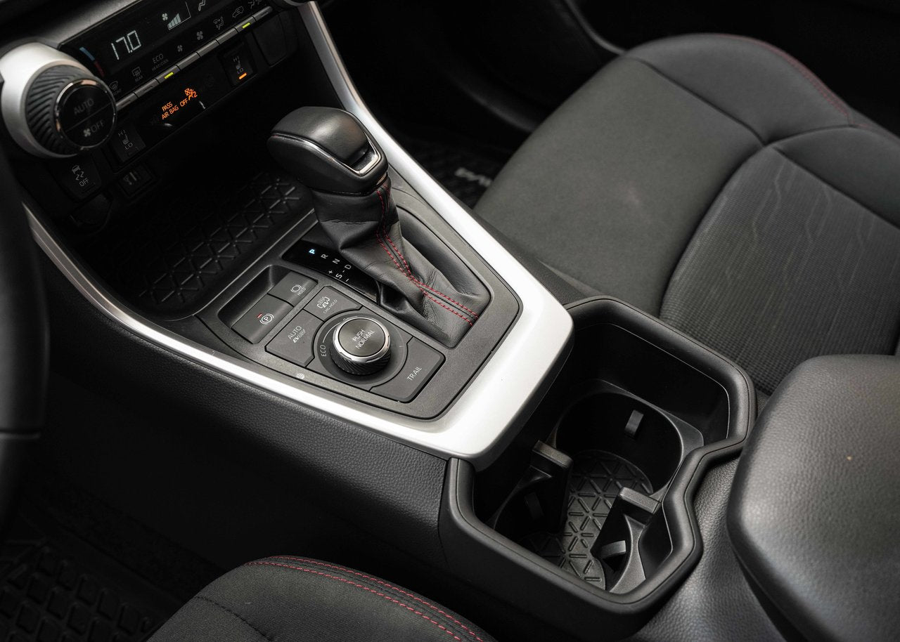 2024 Toyota RAV4 Prime SE