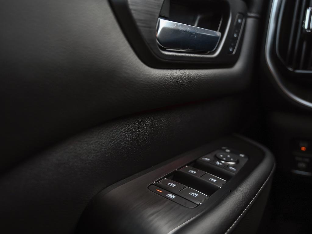 2025 Nissan Armada Platinum