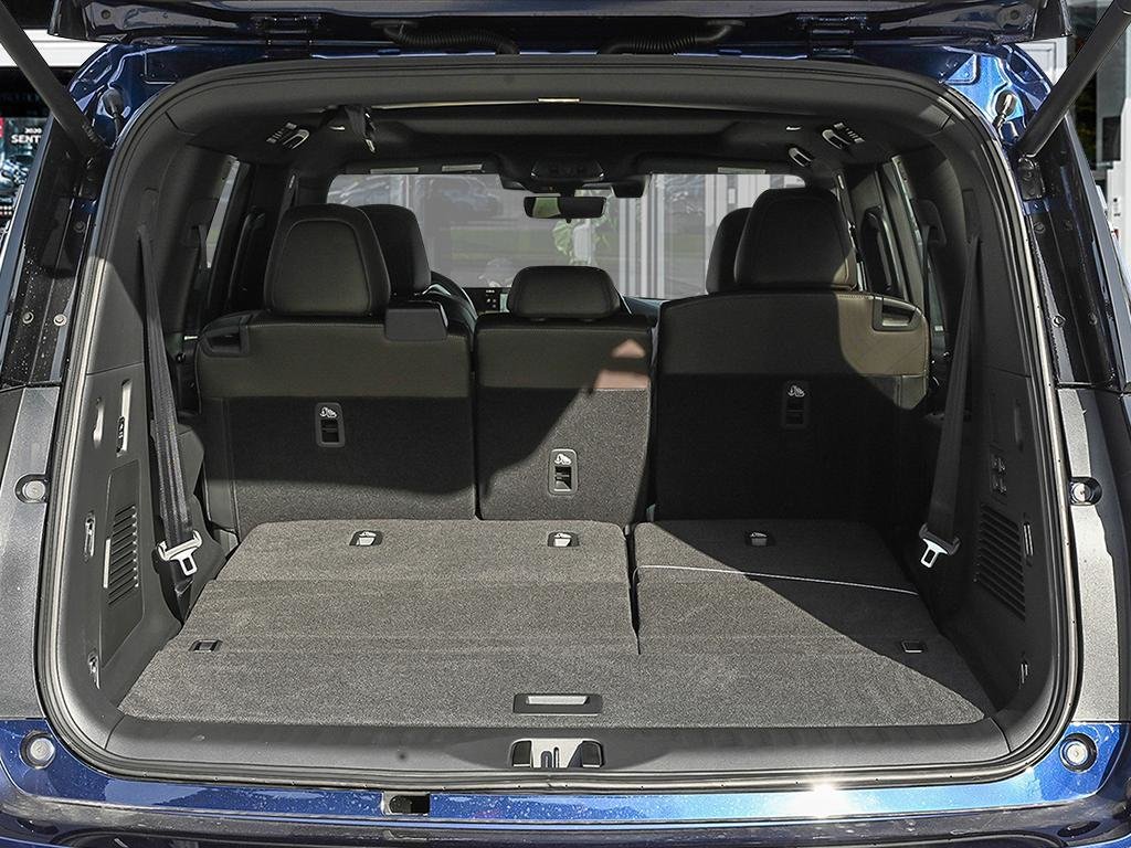 2025 Nissan Armada Platinum