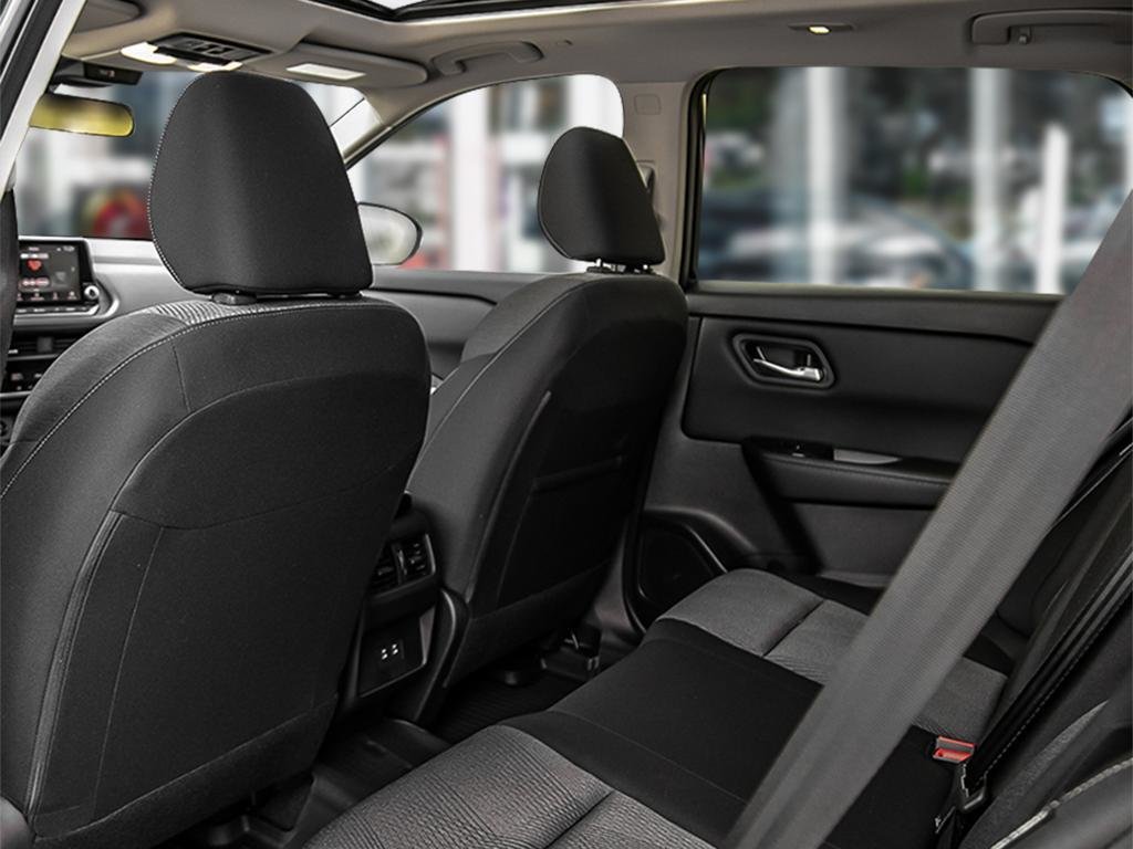 2025 Nissan Rogue SV MOONROOF