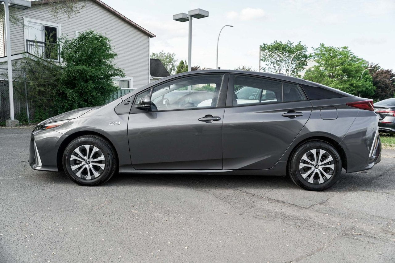 2021 Toyota PRIUS PRIME Base