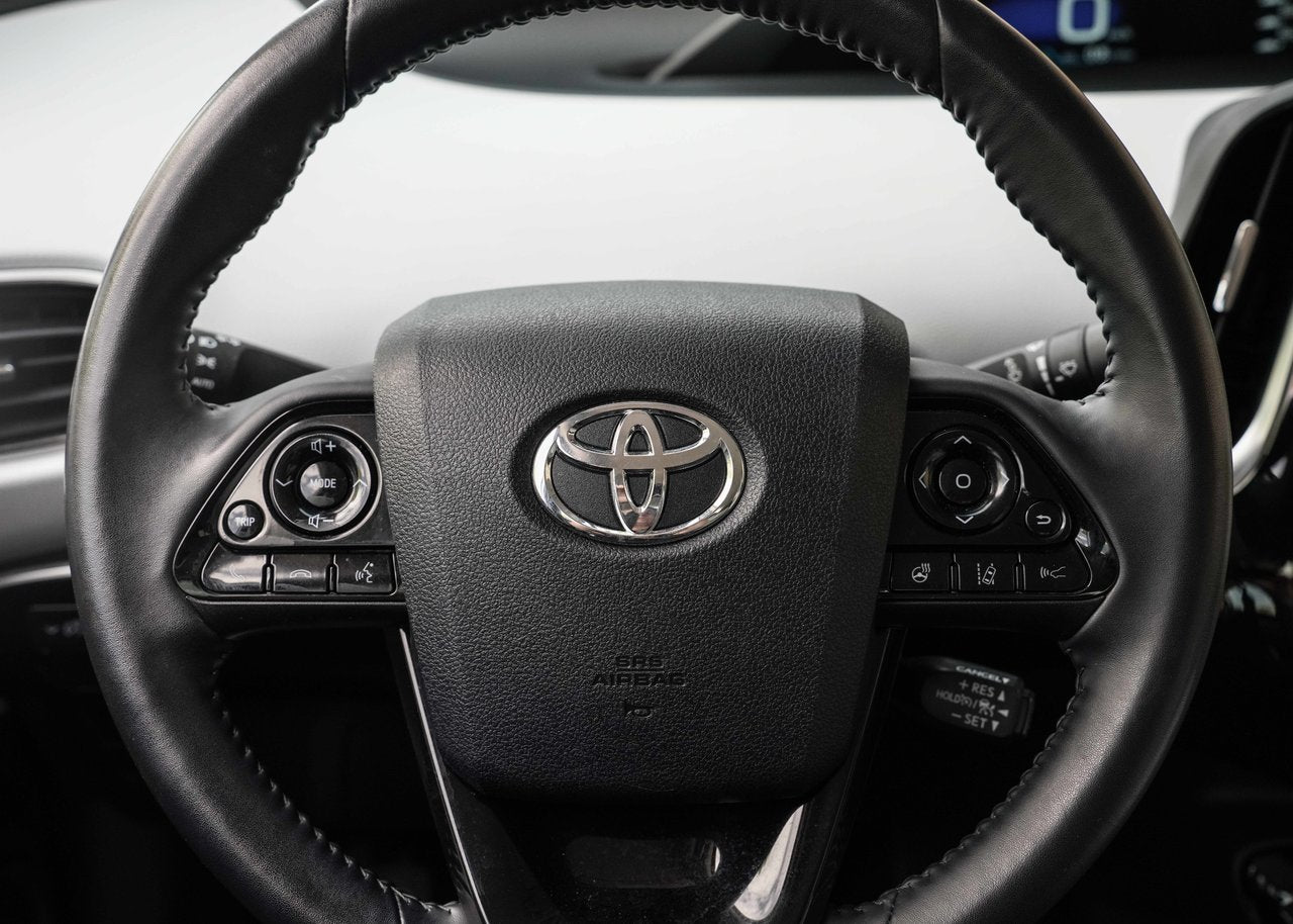 2021 Toyota PRIUS PRIME UPGRADE