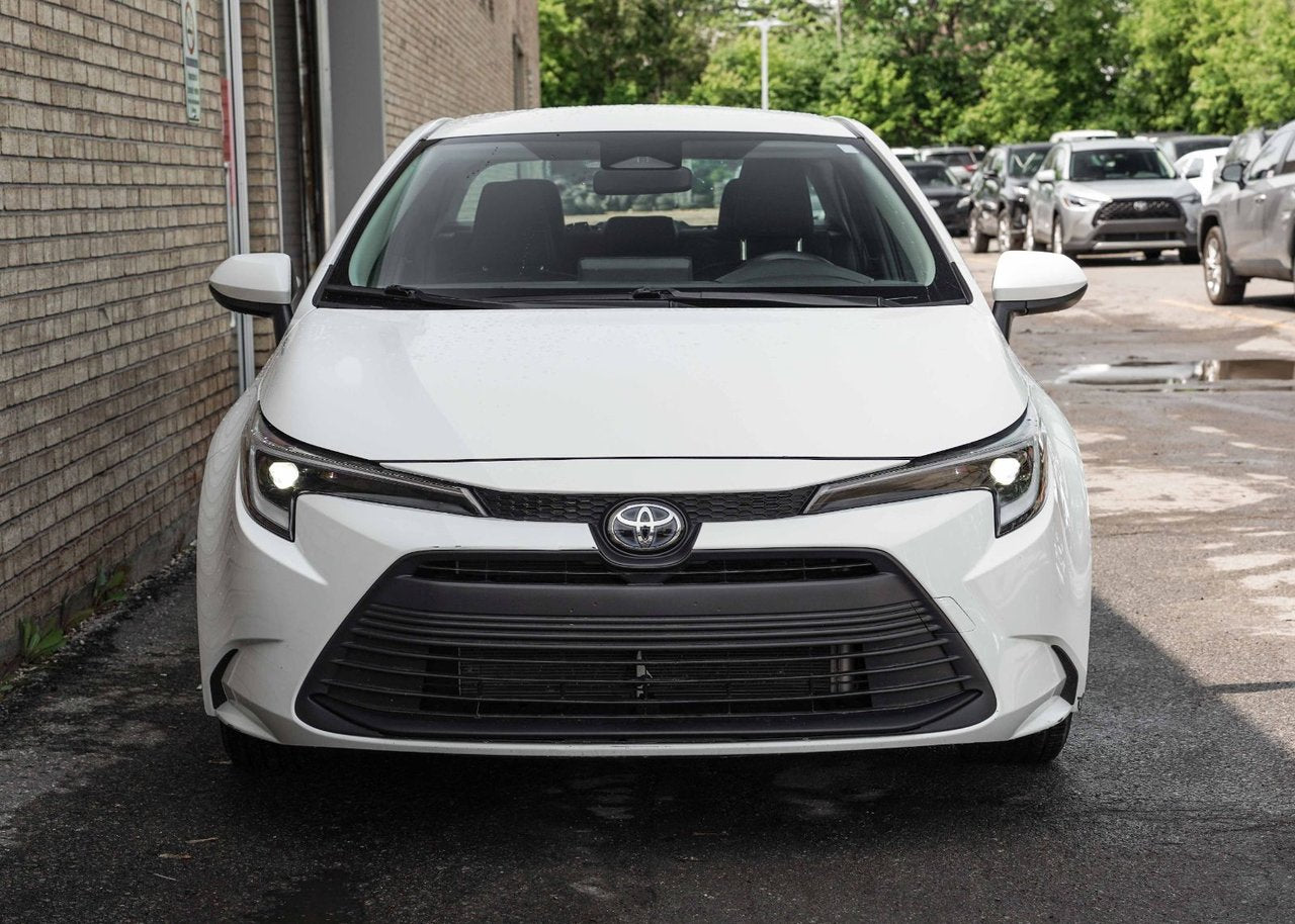 2024 Toyota Corolla LE HYBRID AWD