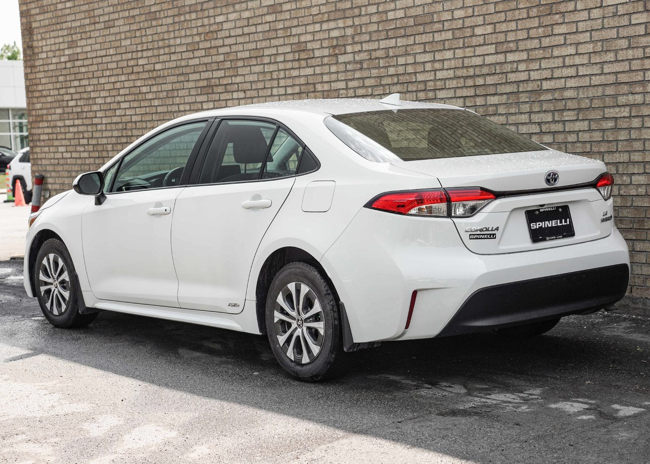 2024 Toyota Corolla LE HYBRID AWD