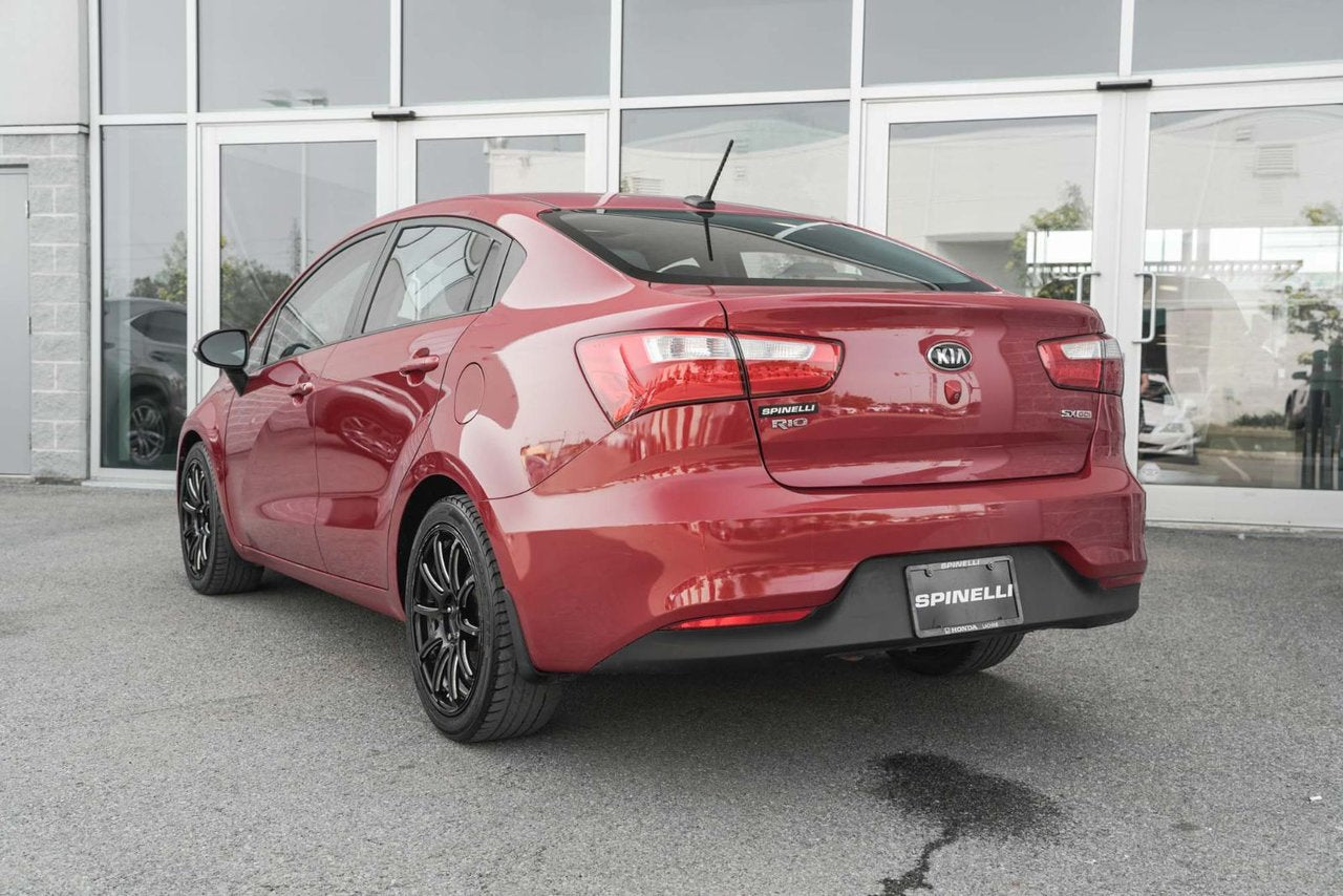 2016 Kia Rio SX; CUIR TOIT CAMERA SIEGE CHAUFFANT BLUETOOTH MAG