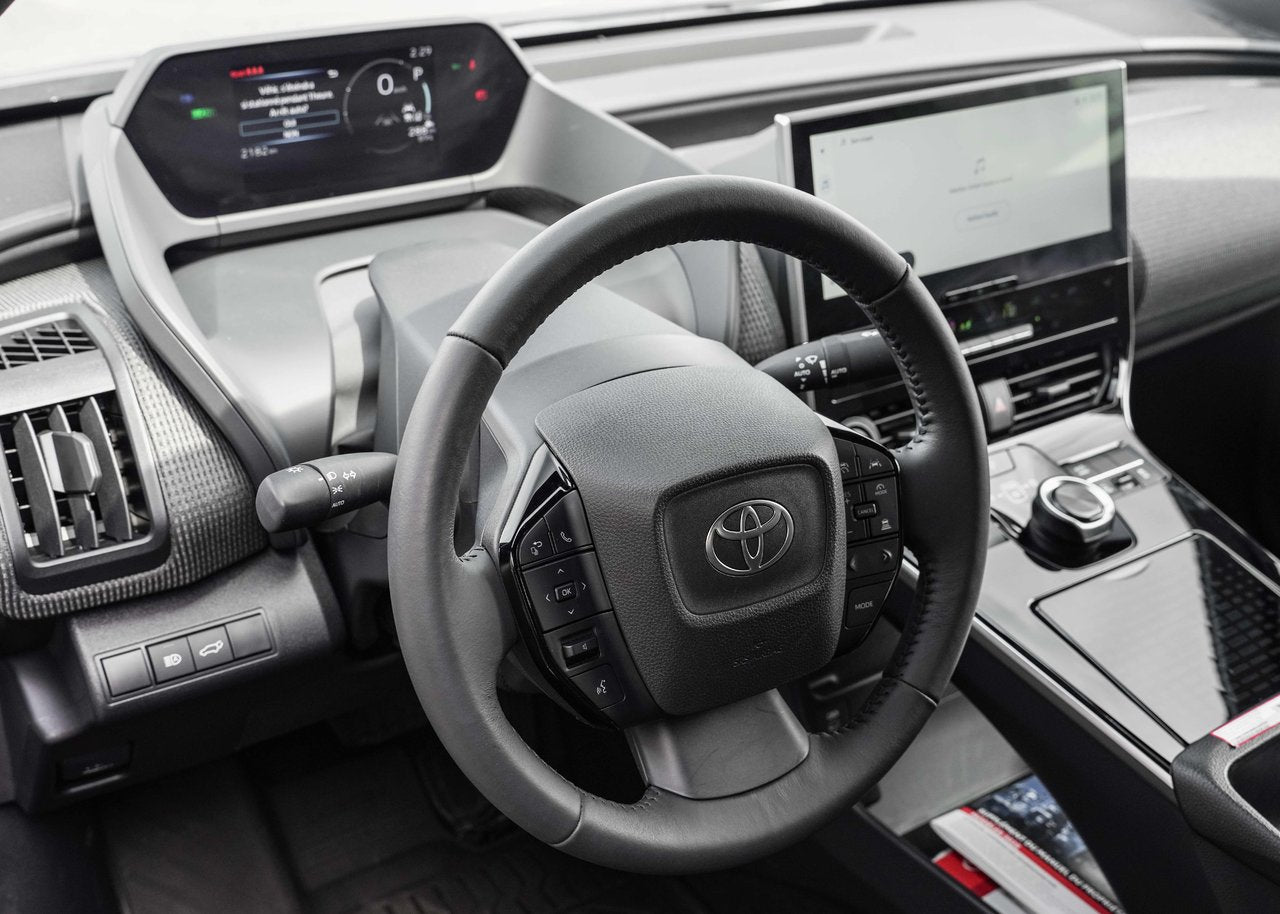 2025 Toyota BZ4X LE AWD