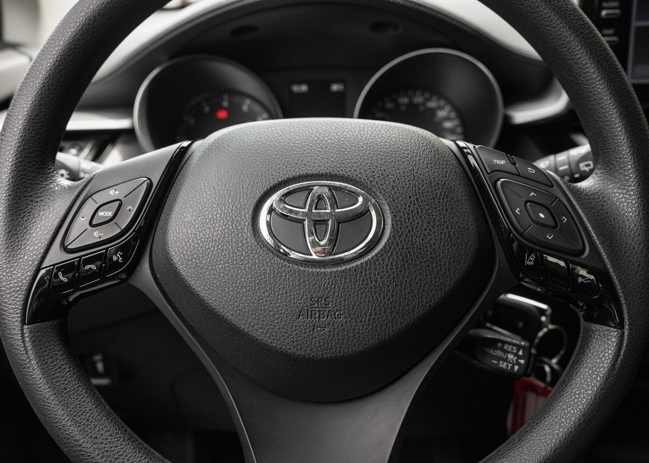 2022 Toyota C-HR LE