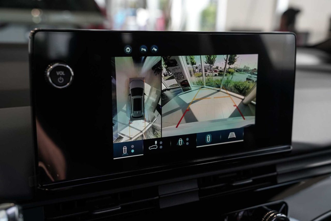 2025 Honda Prologue TOURING AWD; CUIR TOIT PANO NAV ANGLES MORT AUDIO