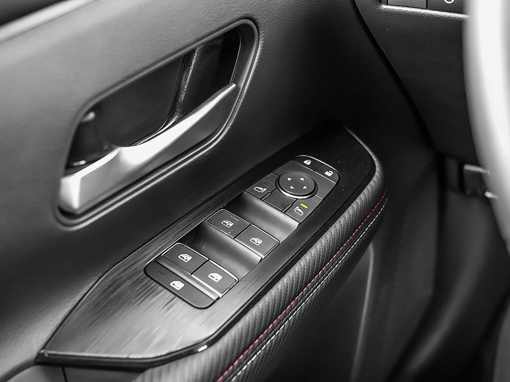 2025 Nissan Kicks SR PREMIUM