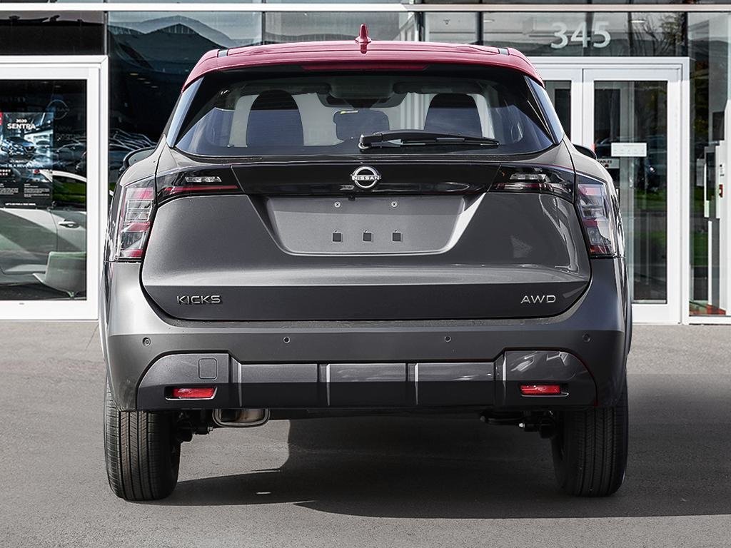 2025 Nissan Kicks SV