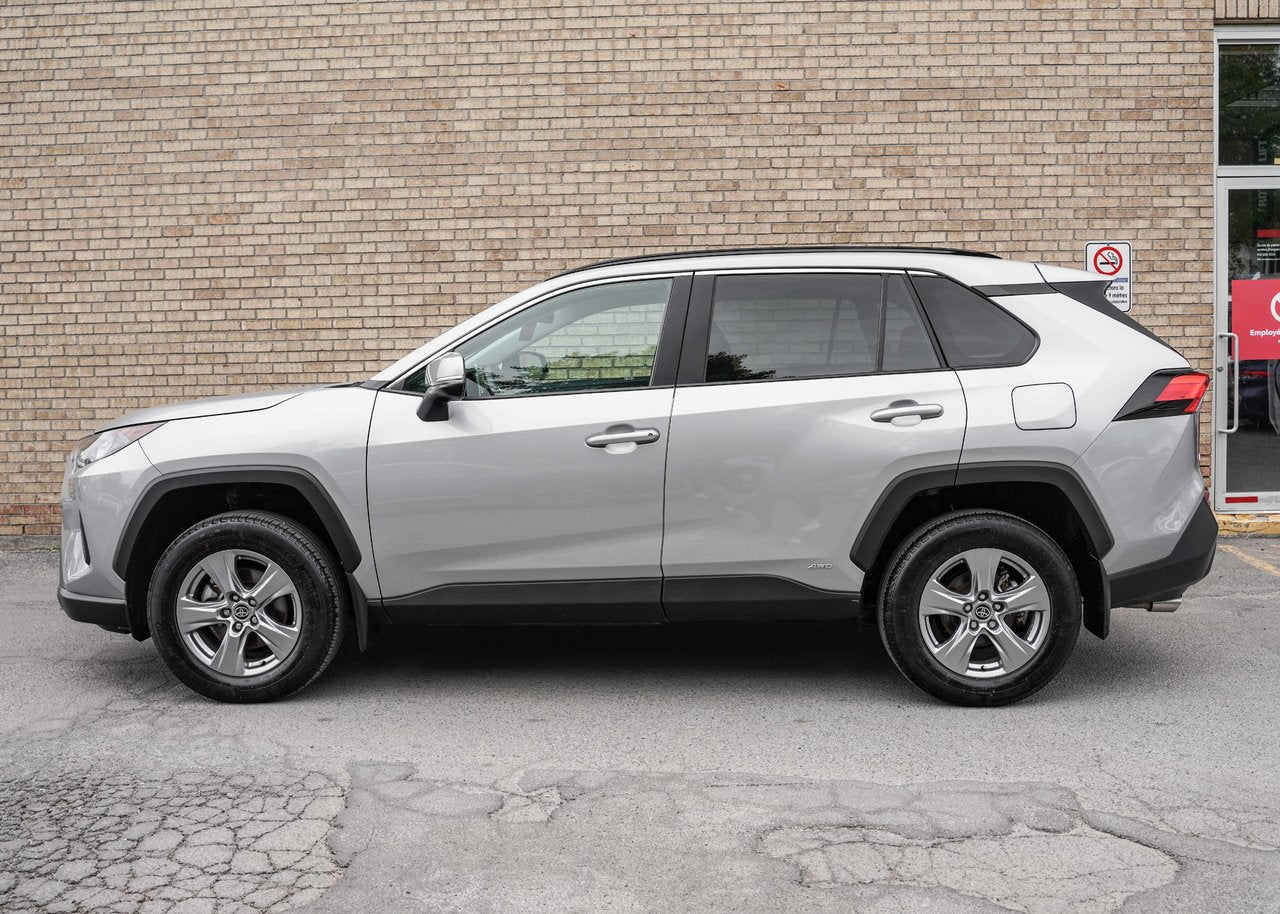 2024 Toyota RAV4 Hybrid LE