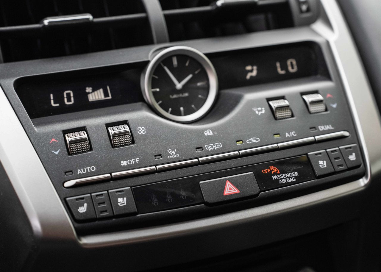 2020 Lexus NX 300h **PREMIUM HYBRIDE**