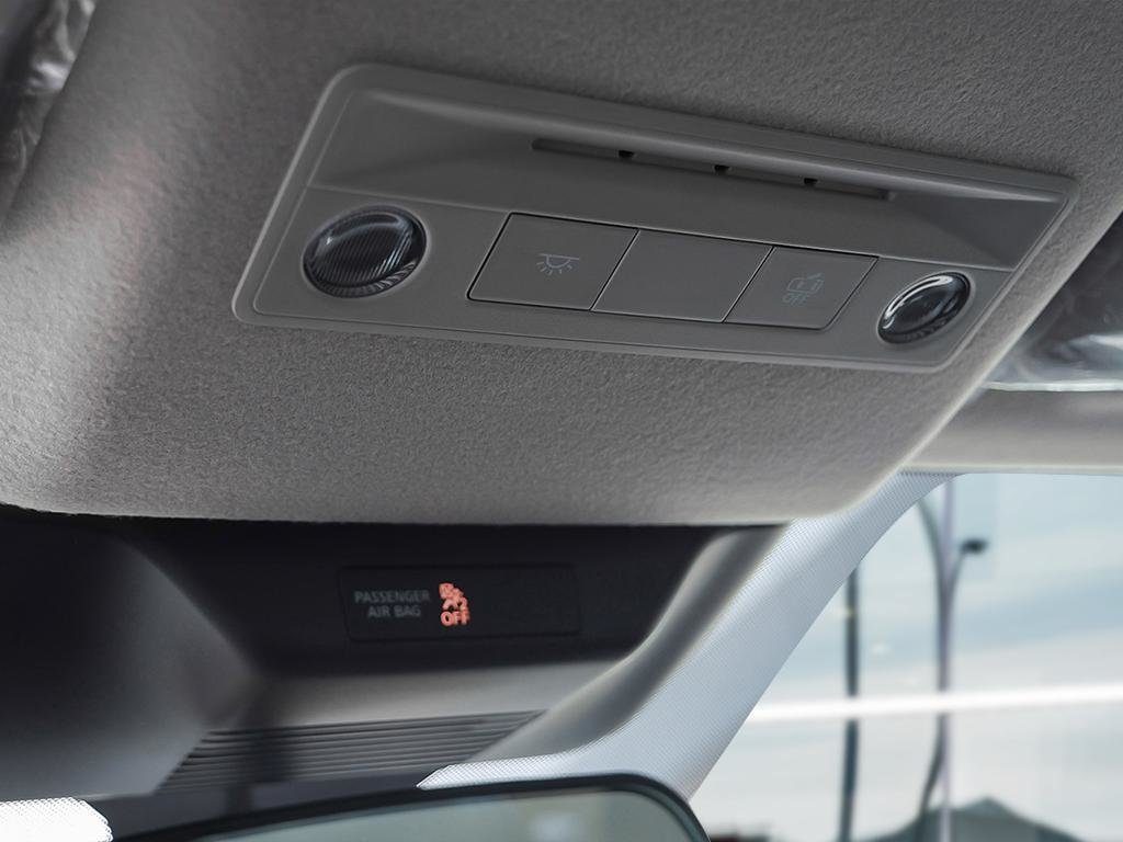 2025 Nissan Kicks S FWD