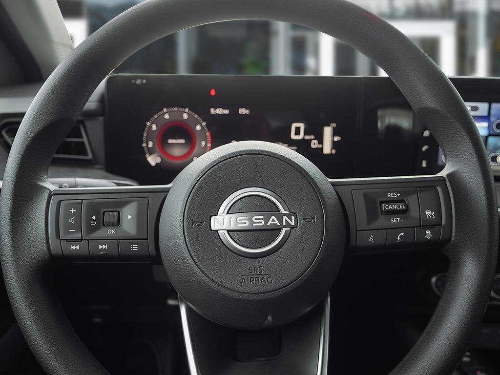 2025 Nissan Kicks S FWD