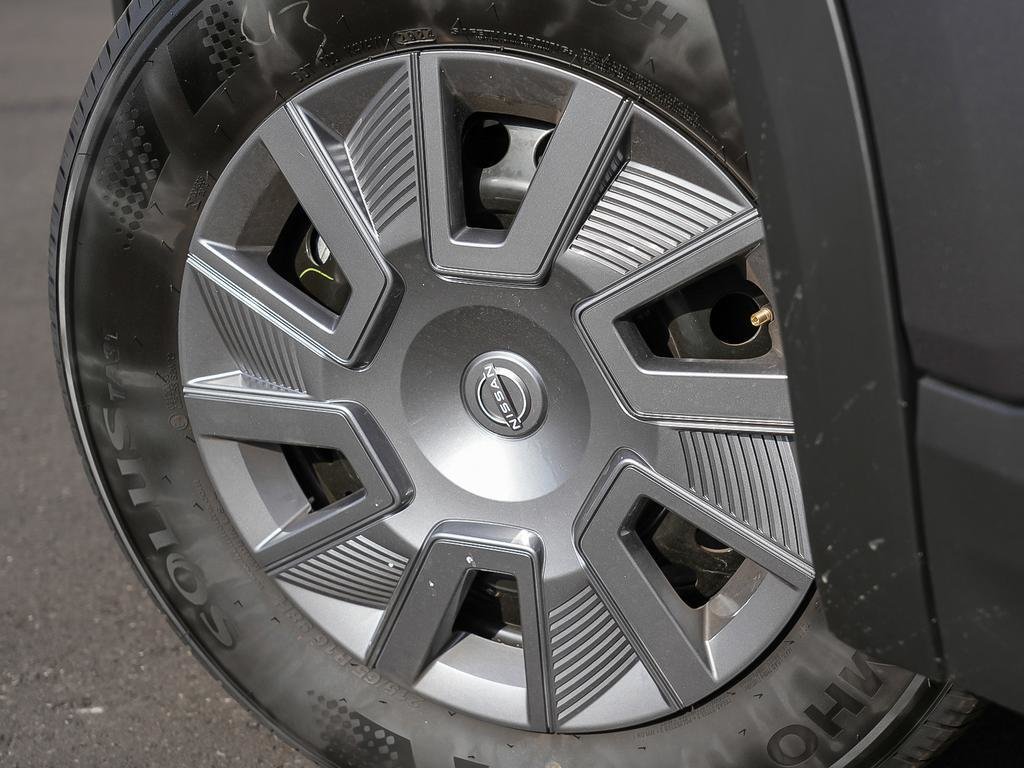2025 Nissan Kicks S FWD