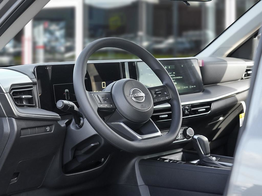 2025 Nissan Kicks S FWD