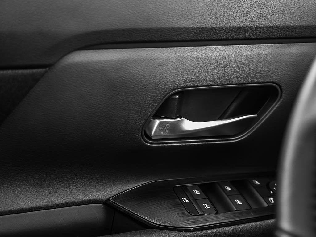 2025 Nissan Kicks SV AWD