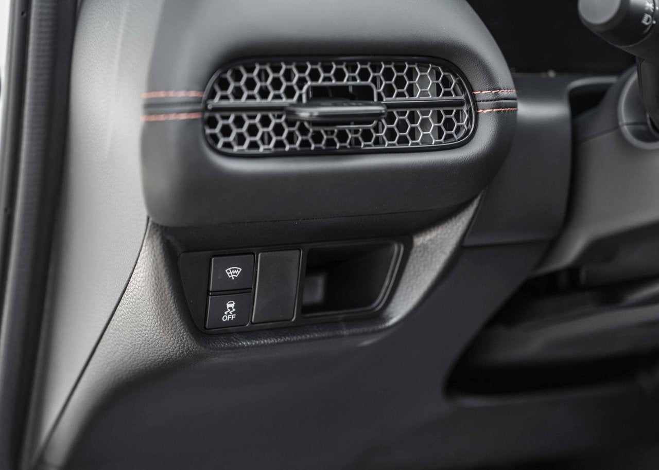 2026 Honda HR-V SPORT AWD; TOIT CAMERA ANGLES MORT MAGS 18