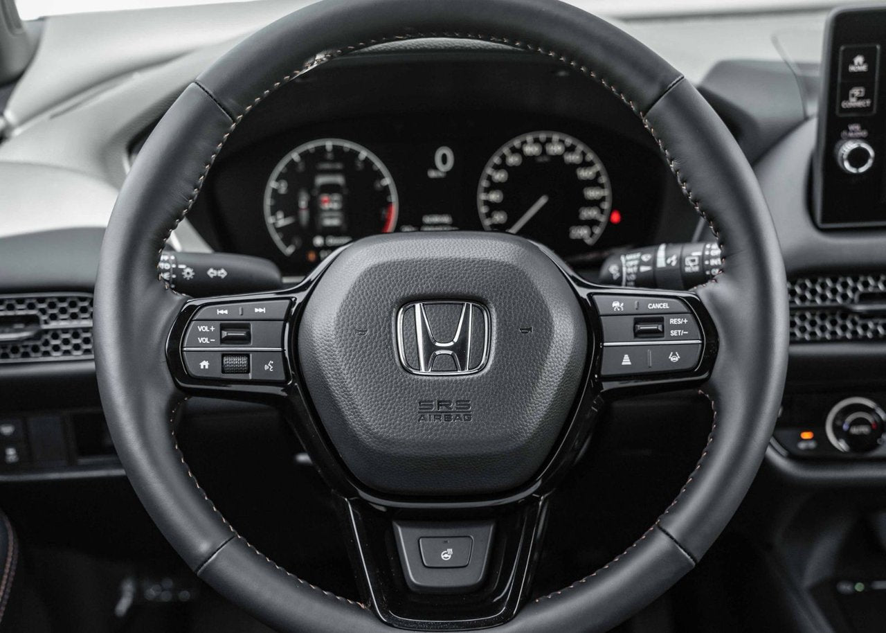 2026 Honda HR-V SPORT AWD; TOIT CAMERA ANGLES MORT MAGS 18