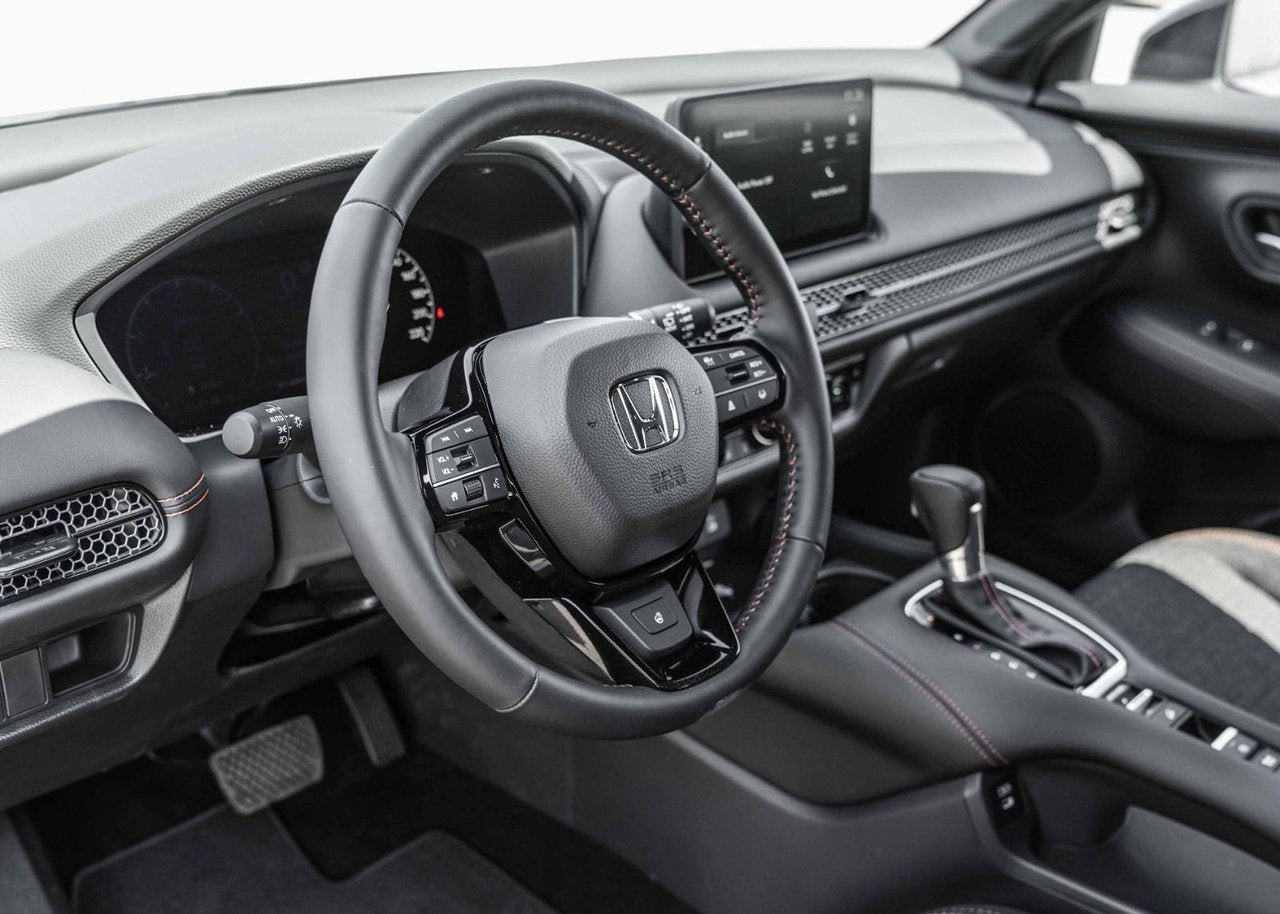 2026 Honda HR-V SPORT AWD; TOIT CAMERA ANGLES MORT MAGS 18