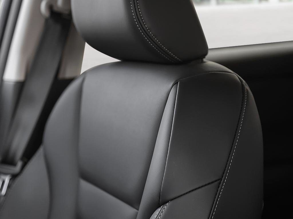 2025 Nissan Rogue AWD Midnight Edition