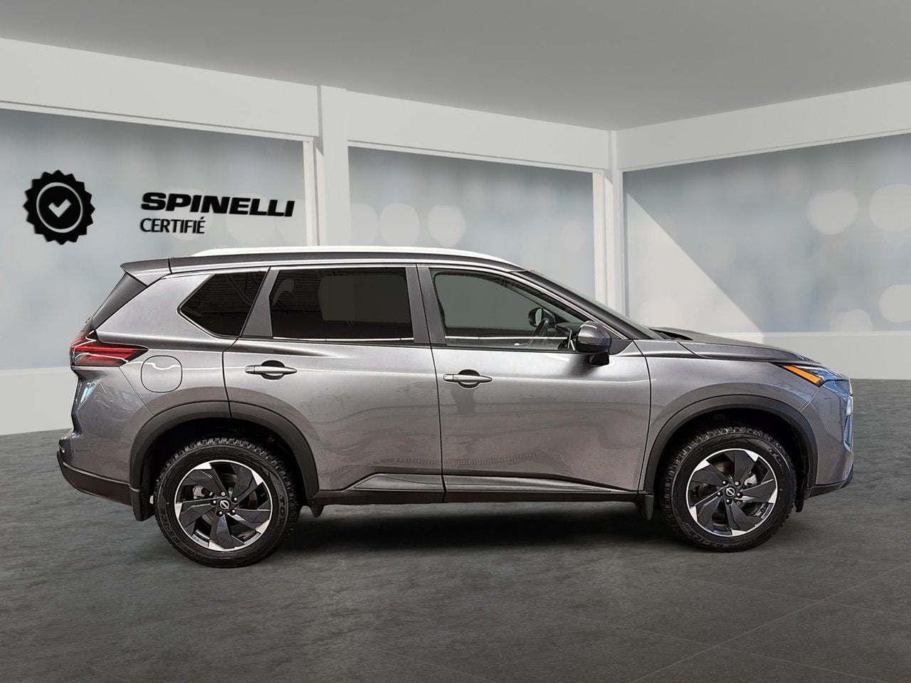 2024 Nissan Rogue SV Moonroof