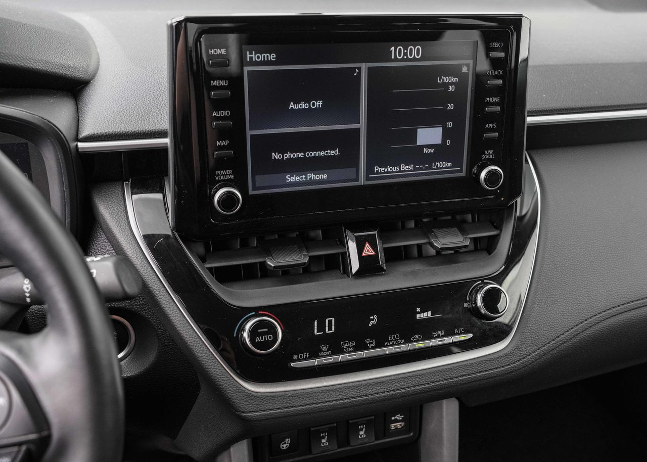2022 Toyota COROLLA CROSS LE