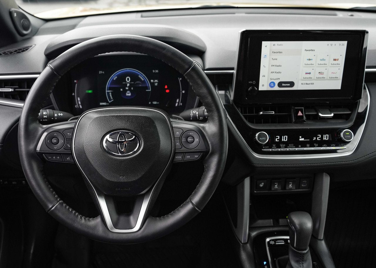 2024 Toyota COROLLA CROSS XSE HYB