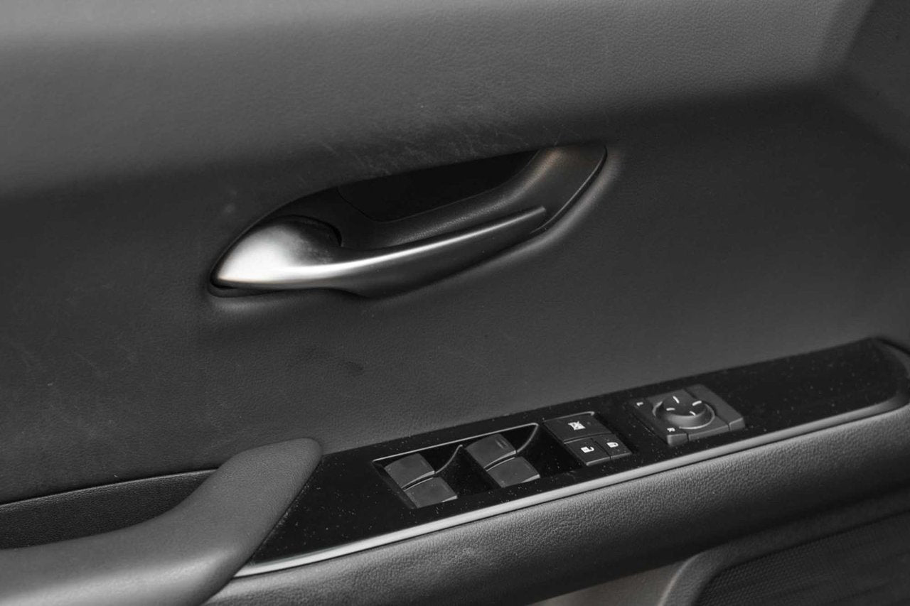 2021 Lexus UX 250h DEMO PREMIUM AWD BAS KM CUIR TOIT CARPLAY