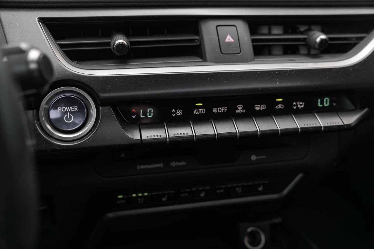 2021 Lexus UX 250h DEMO PREMIUM AWD BAS KM CUIR TOIT CARPLAY