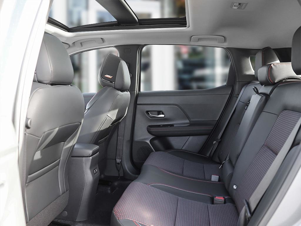 2025 Nissan Kicks SR PREMIUM