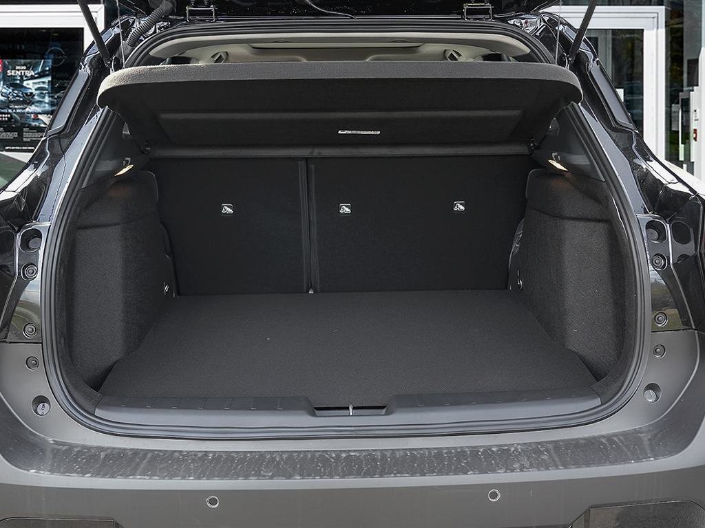 2025 Nissan Kicks SR PREMIUM SPRT WHL PKG