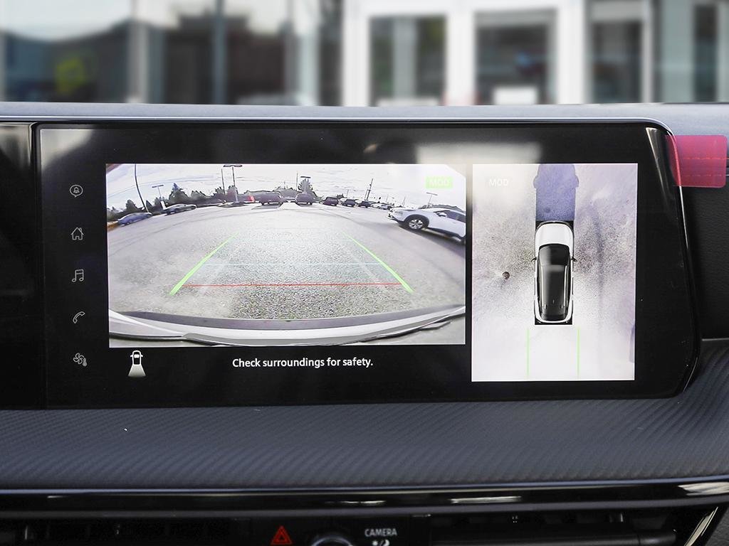 2025 Nissan Kicks SR PREMIUM SPRT WHL PKG