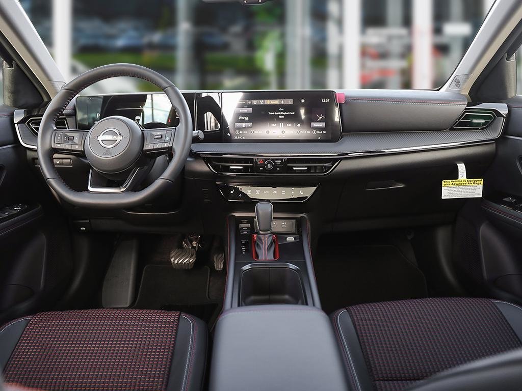 2025 Nissan Kicks SR PREMIUM SPRT WHL PKG