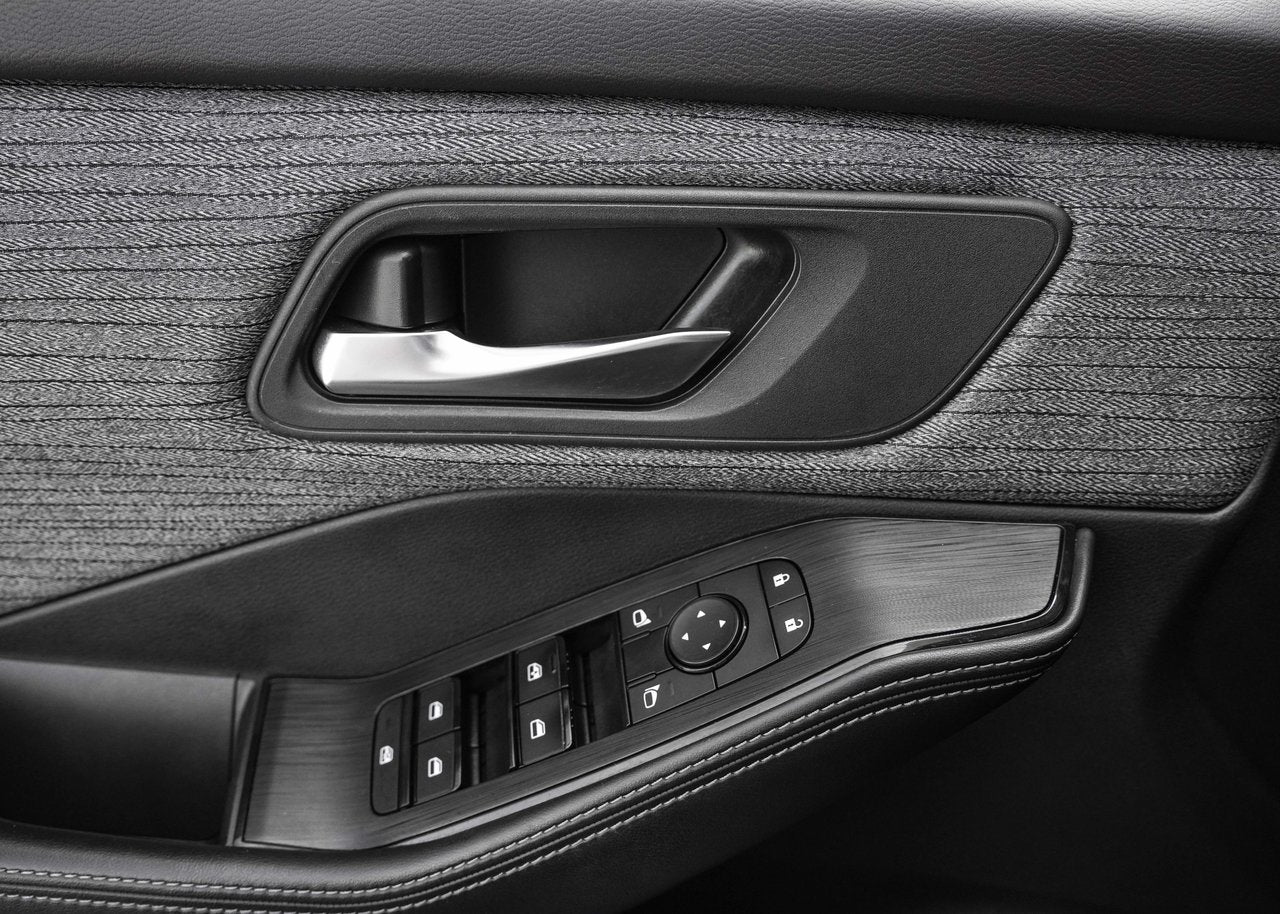 2023 Nissan Rogue SV AWD MOONROOF