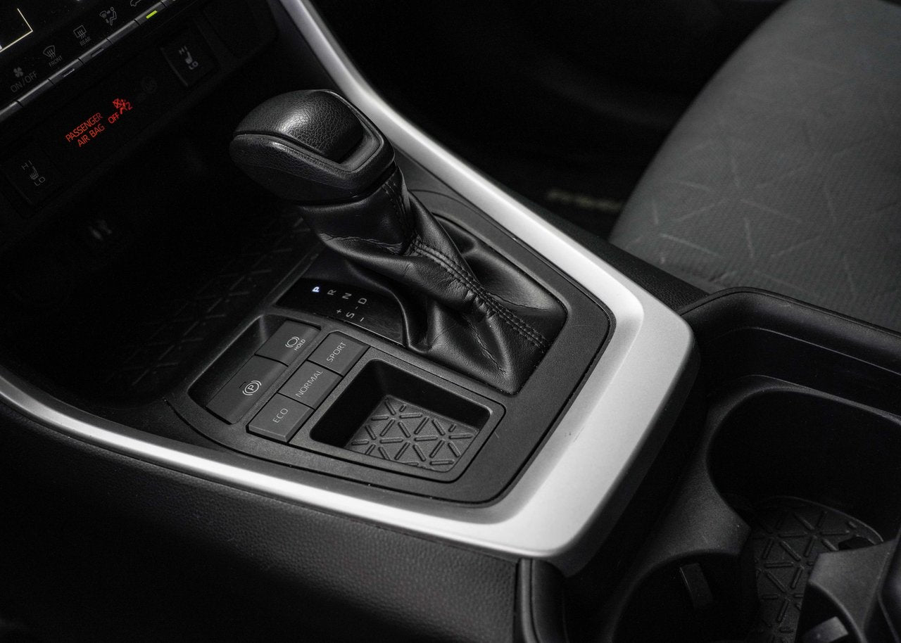 2019 Toyota RAV4 **LE FWD**