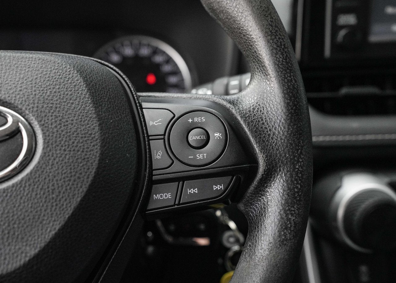 2019 Toyota RAV4 **LE FWD**