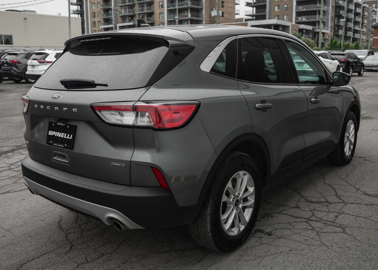 2022 Ford Escape SE Hybrid