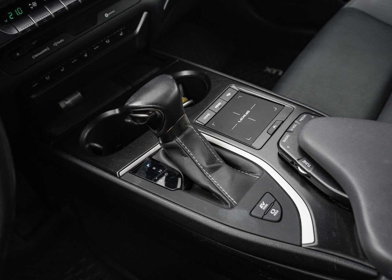 2021 Lexus UX 250h **PREMIUM HYBRIDE AWD**