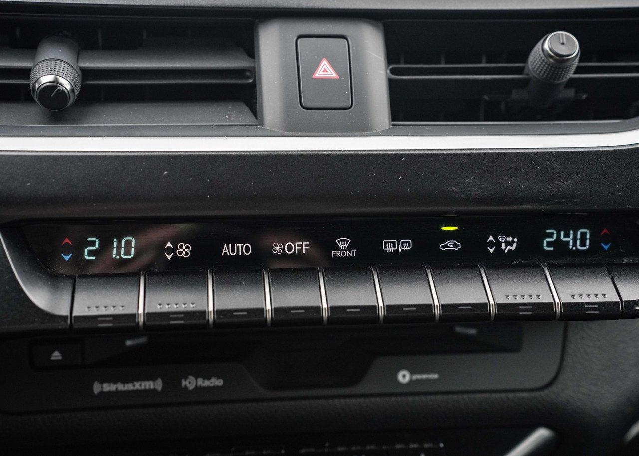 2021 Lexus UX 250h **PREMIUM HYBRIDE AWD**