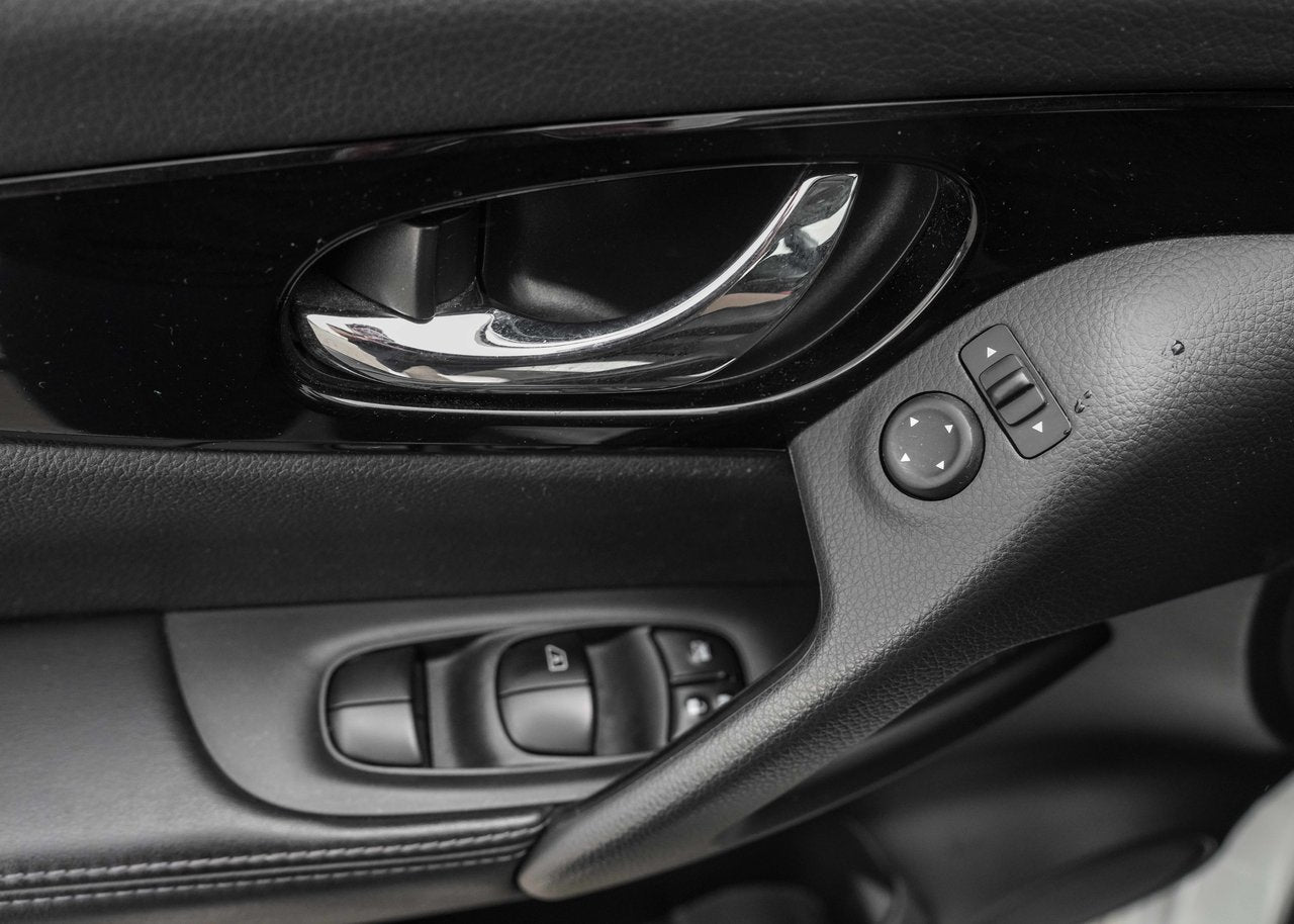 2020 Nissan Qashqai SV FWD