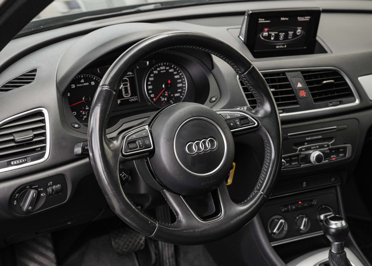 2017 Audi Q3 **KOMFORT AWD**