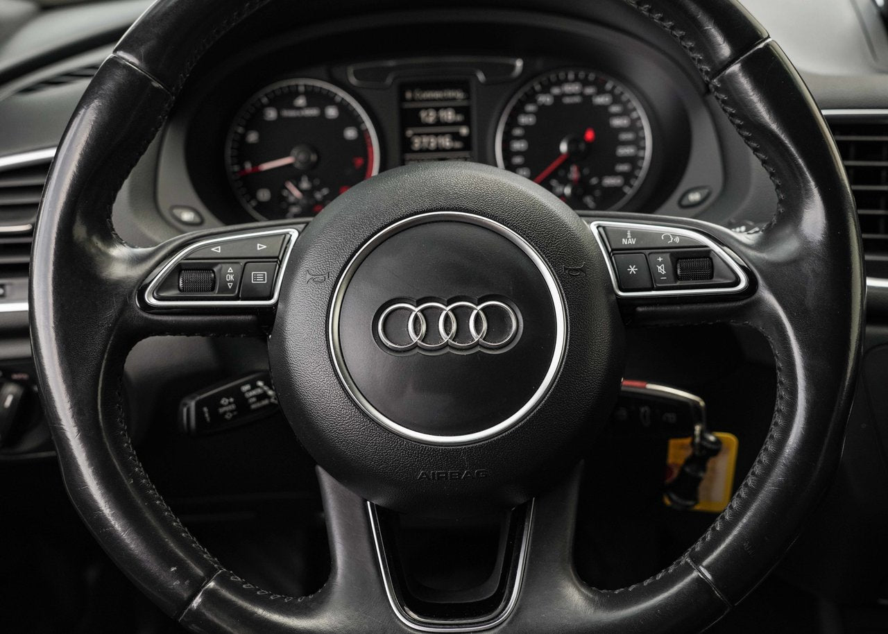 2017 Audi Q3 **KOMFORT AWD**